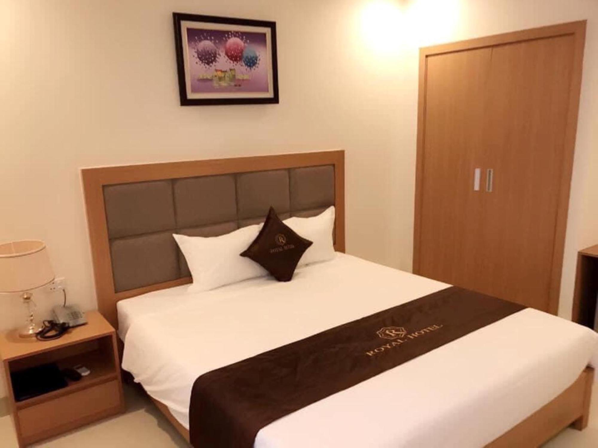 Royal Hotel ซำเซิน ภายนอก รูปภาพ