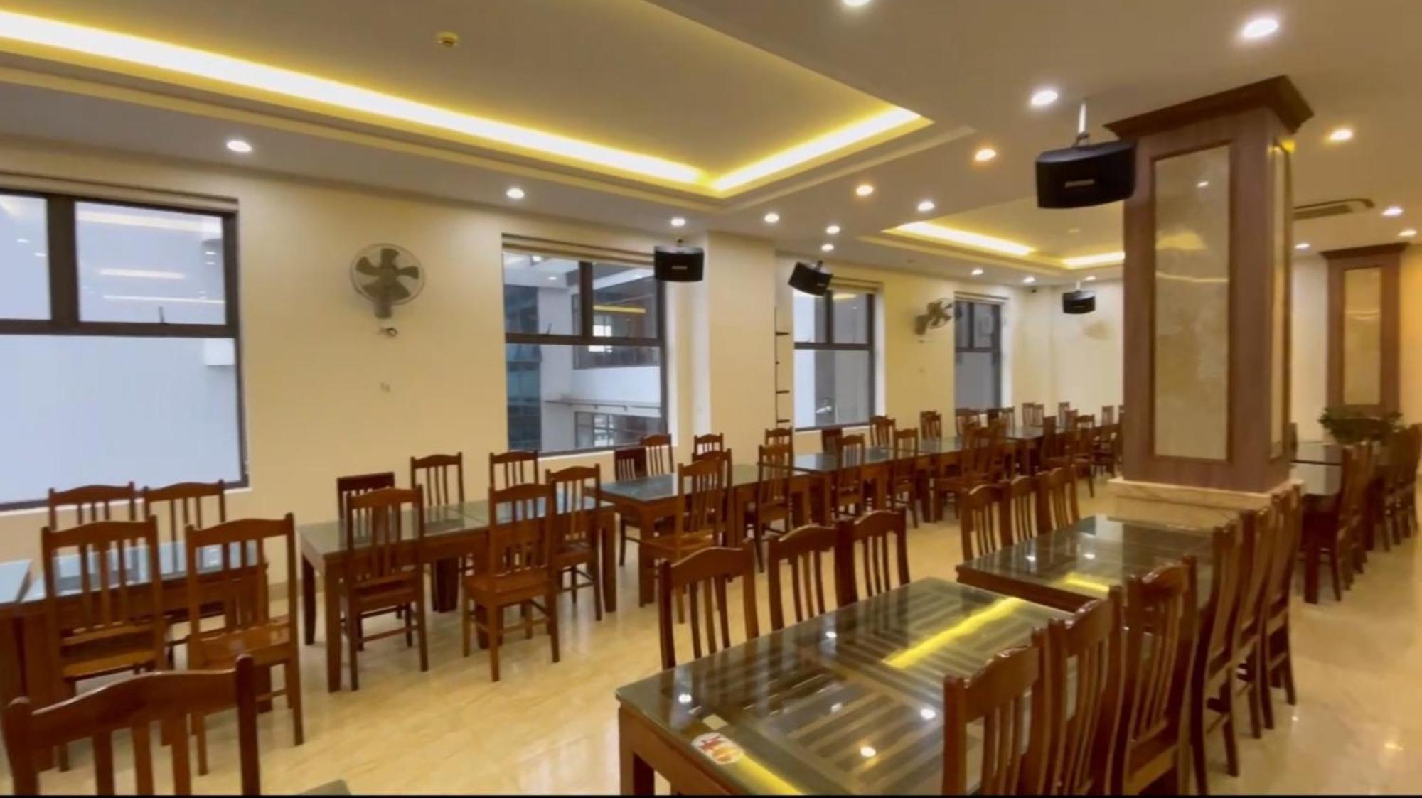 Royal Hotel ซำเซิน ภายนอก รูปภาพ