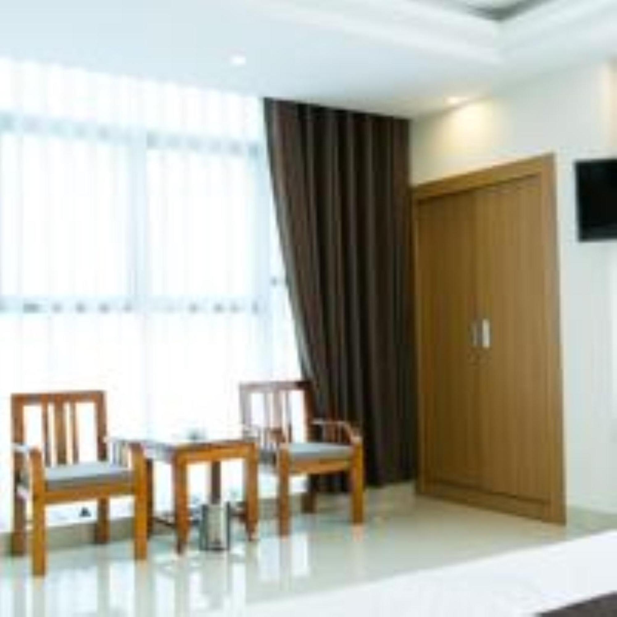 Royal Hotel ซำเซิน ภายนอก รูปภาพ