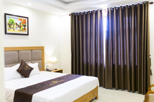 Royal Hotel ซำเซิน ภายนอก รูปภาพ